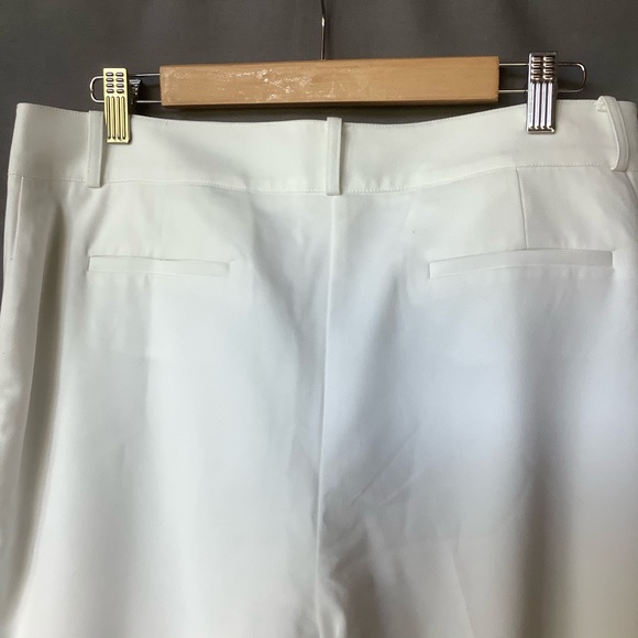 White dressy shorts - Picture 4 of 4
